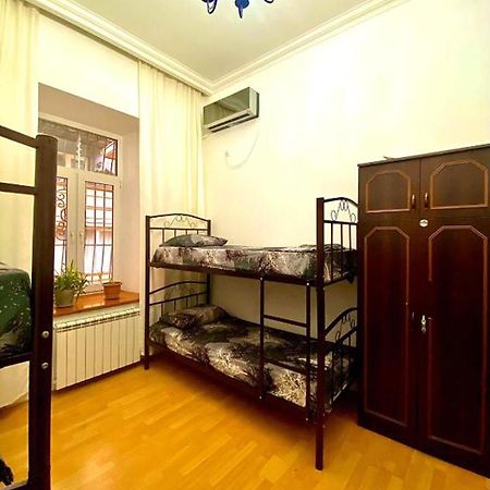 S T Hostel Formerly Sth Hostel Baku Exterior foto